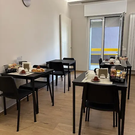 Πανσιόν Sogni In 3*